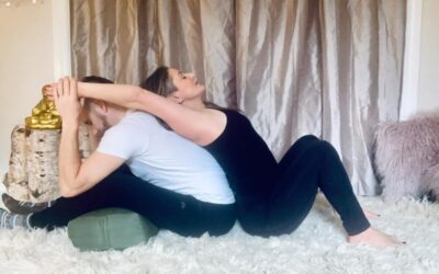 7 Fun Yoga Poses for Two People – Beginners and  Beyond